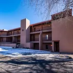 Cielo Grande 113, 2 Bedrooms, Fireplace, Pet Friendly, Sleeps 4 Apartment *